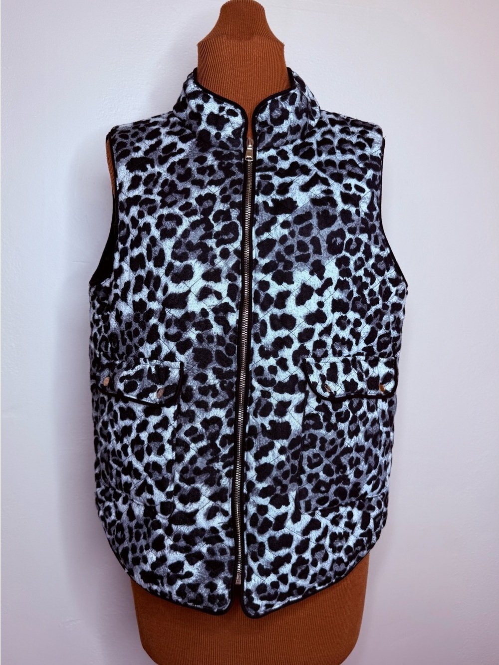 BD Collection Black Animal Print Quilted Jacket Label Detail Size Large